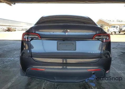 2024 Tesla Model Y from USA, damaged, VIN 7SAYGDEE9RF002972
